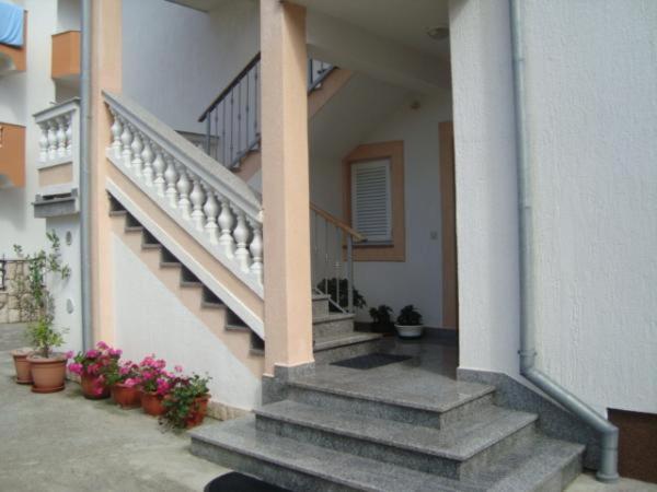 Apartmani Ruzarija Rab Town Exteriör bild